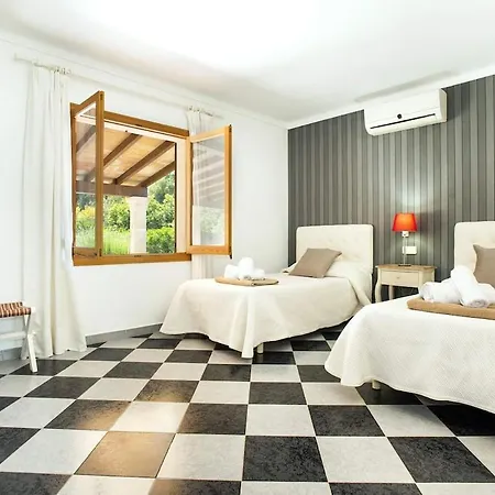 New! Orquidea - Walking Distance To Village Villa